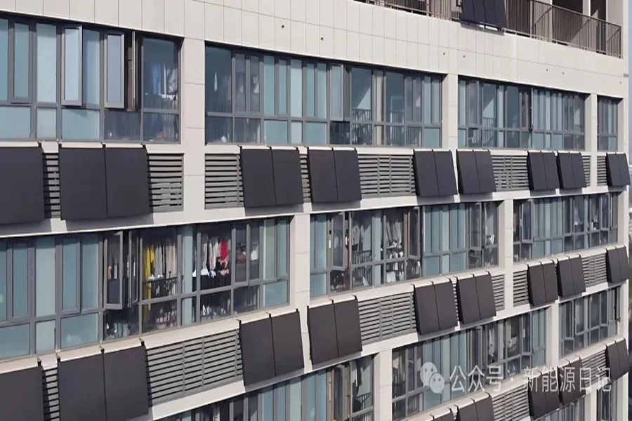 You are currently viewing Balcony PV: The Simple Way to Generate Solar Power at Home