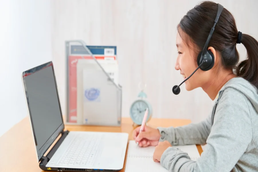 You are currently viewing How Online Classes Personalize Vocabulary Learning for Students