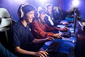 Read more about the article Online Games Features Pros and Cons Explained