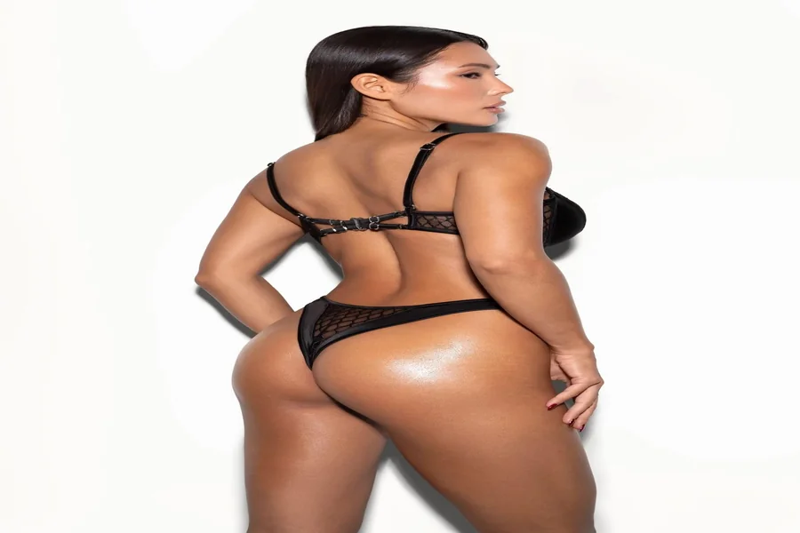 You are currently viewing Common mistakes when choosing the size of sexy panties and why women often pick too small