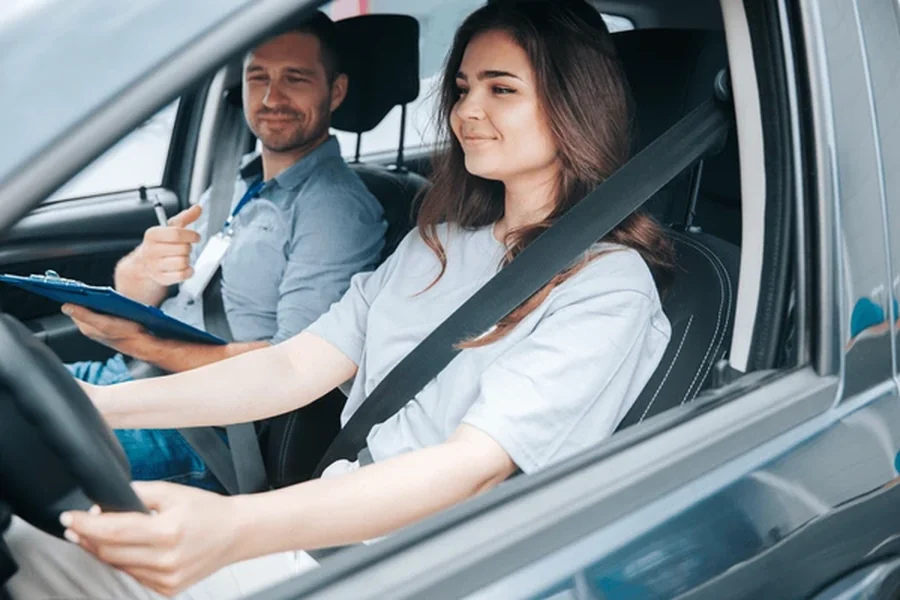 You are currently viewing Preparing Teenagers For Real-World Driving Challenges