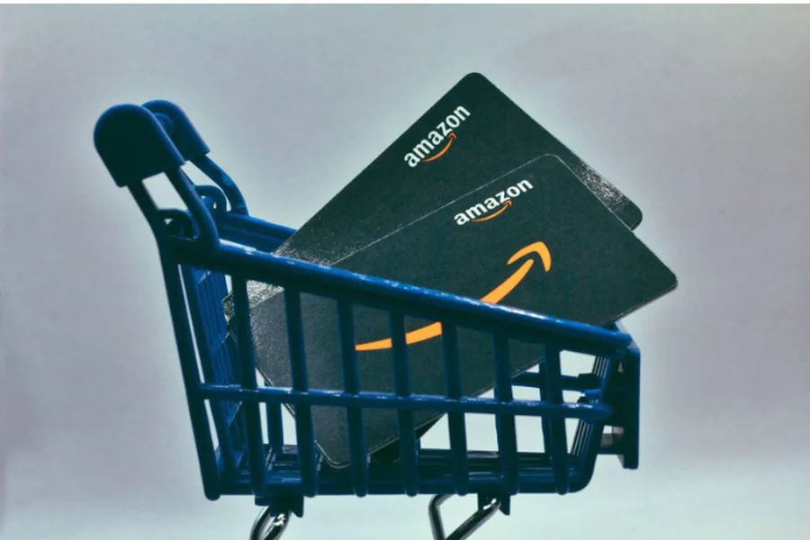 You are currently viewing Top Reasons Shoppers Prefer Amazon Gift Cards Over Cash