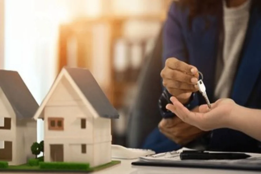 You are currently viewing 8 Important Things to Consider Before Making a Property Move