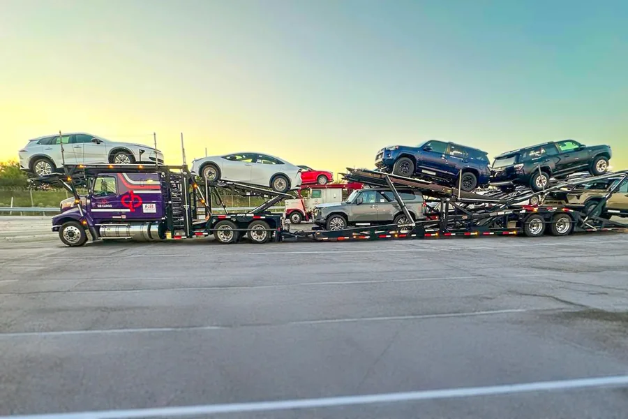 You are currently viewing The Role of Commercial Auction Services Logistics Transport in Ensuring Timely and Safe Deliveries