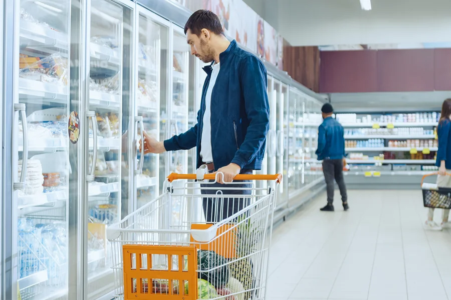 You are currently viewing 5 Costly Mistakes Businesses Make When Delaying Walk In Cooler Repair