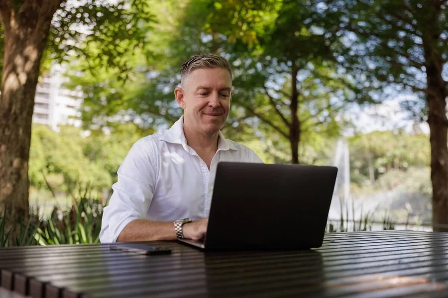 You are currently viewing How Swyftx Simplifies Business for First-Time Aussies