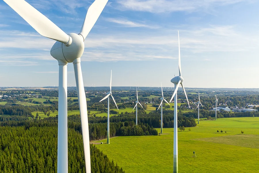 You are currently viewing Innovative Approaches to Cutting Utility Costs in Dynamic Power Environments