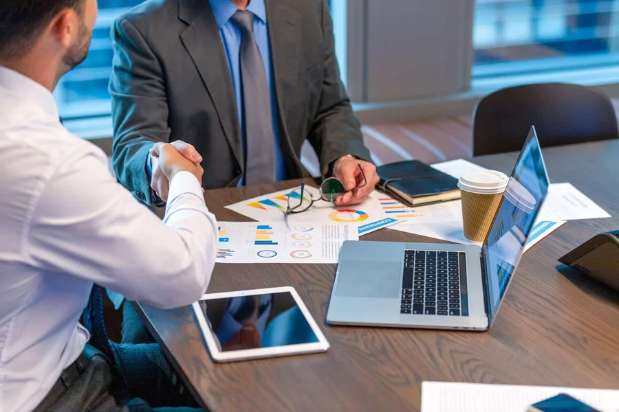 You are currently viewing What Financial Advisors Should Know About Digital Tools and Trends