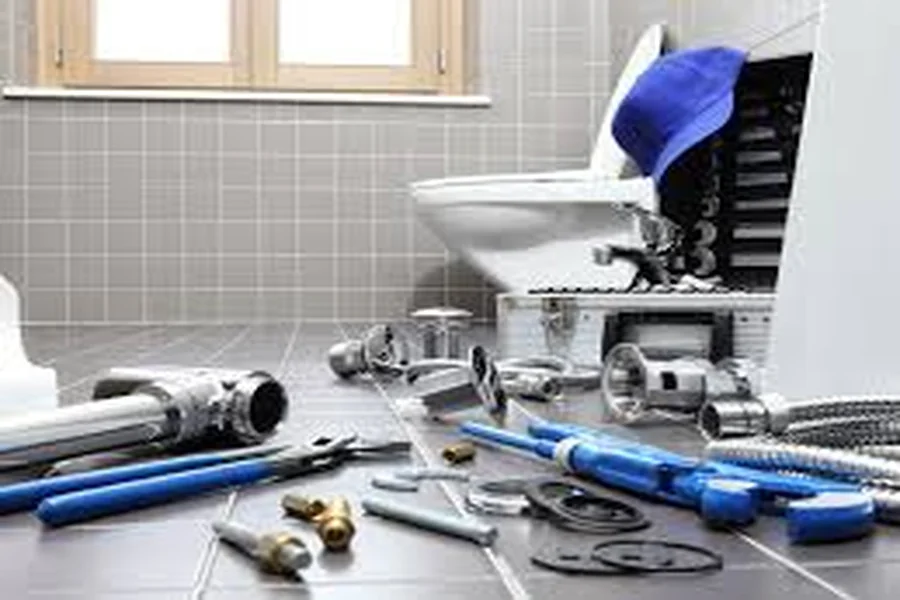 You are currently viewing Emergency Hot Tank Repair in Oklahoma: What to Do in the First 24 Hours to Prevent Catastrophic Loss
