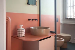 Read more about the article How to Improve Small Bedrooms and Bathrooms Without Major Renovation