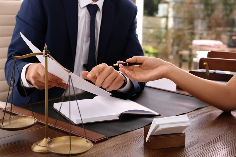 You are currently viewing Why Truck Accident Victims in North Charleston, CA, Often Face Unexpected Claim Challenges