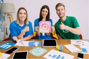 Read more about the article The 6 Best Instagram Post Makers For 2026